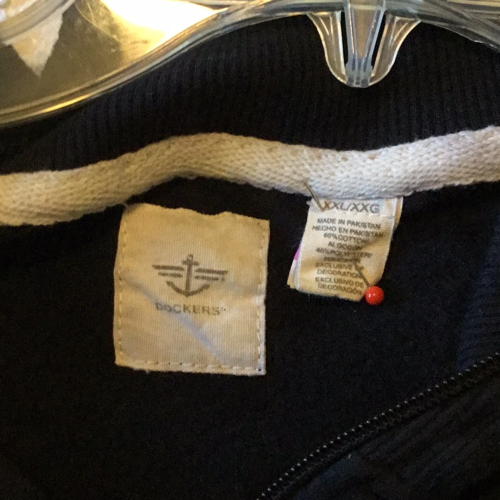 Mens Dockers quarter front zip, black. Like new - Picture 3 of 5